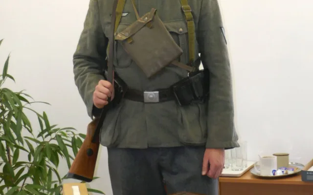 FOTO: V Lukách se vyprávělo o konci první republiky, lidé viděli i dobové uniformy