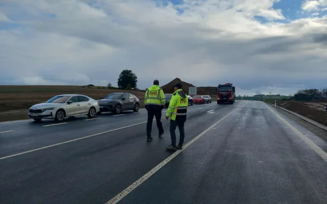 FOTO: Jihovýchodní obchvat Jihlavy se otevírá, řidiči ho mohou využívat v celé délce