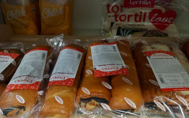 VIDEO: Prodejna v Řehořově se dostala do 21. století. Nově je to samoobsluha