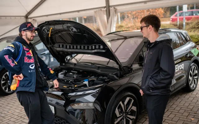Bosch představil studentům firmu, výrobu a moderní automobilové technologie