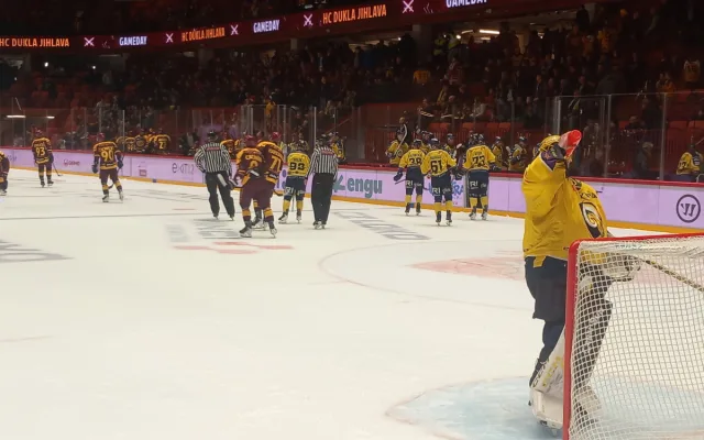 VIDEO: V Horácké aréně to vře. Zápas Dukly proti Zlínu sledujeme online