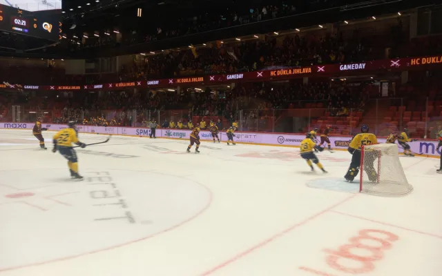 VIDEO: V Horácké aréně to vře. Zápas Dukly proti Zlínu sledujeme online