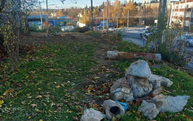 FOTO: Křižovatka u Sila je opět plně průjezdná, chodci musí koukat pod nohy