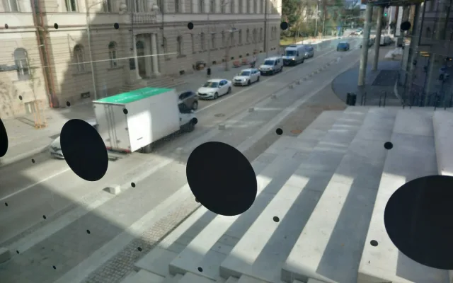 Pobytové schody u arény budou pro zamilované studenty, sportovce i módní policii