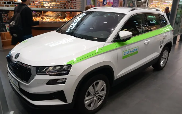 VIDEO: Půjčit si v Jihlavě sdílené auto je jednoduché a za parkování se neplatí