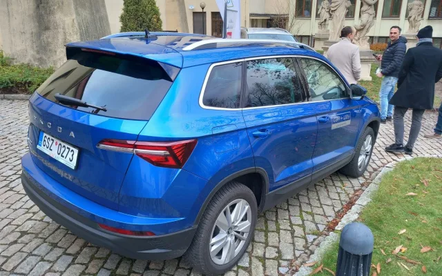 VIDEO: Půjčit si v Jihlavě sdílené auto je jednoduché a za parkování se neplatí