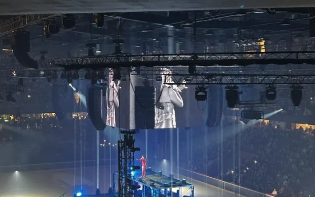 FOTO: Velkolepá show se líbila. Vítej, Aréno očima čtenářů Jihlavské Drbny. Foto: Libor Bibo Lexa