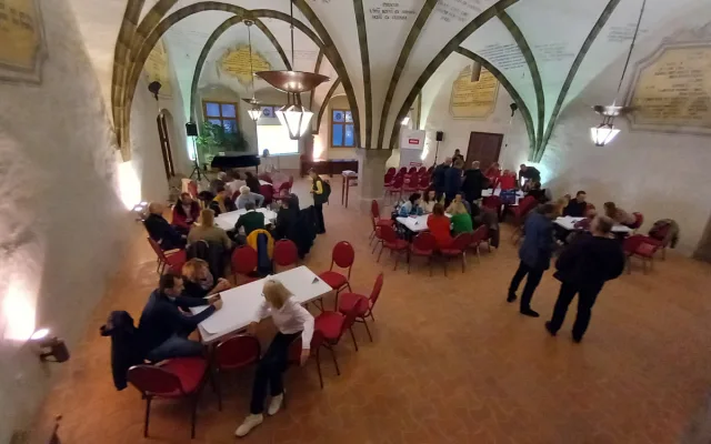 Policisté v centru, chodníky i veřejné osvětlení. Jihlavané řekli, co jim chybí