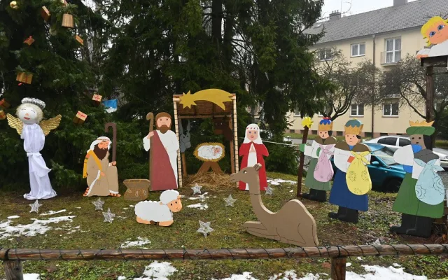 FOTO: Vánoce na jihlavském Paloučku, potěší za světla i po setmění. Podívejte se