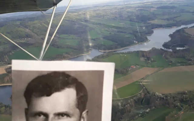 FOTO: Letec Vochyán podnikl pouť po stopách pátera Toufara, umučeného komunisty