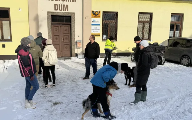 Demolice mostu je nezastavila. Řehořov a Nadějov vyrazily na společný novoroční výšlap