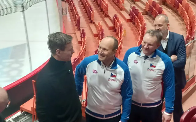 FOTO: Berdych přivezl Davis Cup do Horácké arény v Jihlavě. Tenisový svátek se blíží