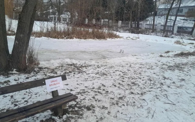 FOTO: Písek na ledě vyvolal v Třešti bouři. Akademie věd po kritice couvla. Foto: Petra Konířová