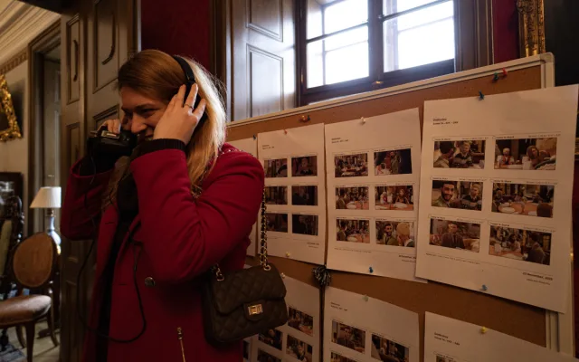 FOTO: Zámek v Lukách nad Jihlavou obsadili filmaři. Natáčí tam komedii