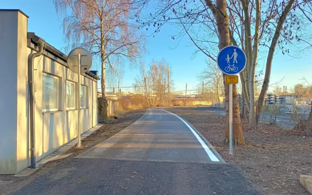 Nová cyklostezka propojuje Bedřichov s nádražím, jezdit se po ní už smí. Foto: Se svolením města Jihlava