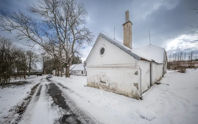 FOTO: Chátrající Hájenka u Brtnice ožije. Mrkněte, jak to tam teď vypadá