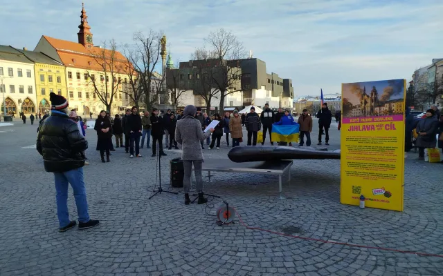 FOTO: Na jihlavském náměstí je dron, kterým Rusko útočí na Ukrajinu. Varuje před válkou