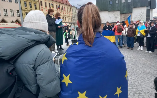 ON-LINE: „Stojíme za Ukrajinou“. Jihlava si dnes připomíná začátek války