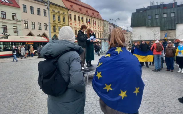 ON-LINE: „Stojíme za Ukrajinou“. Jihlava si dnes připomíná začátek války