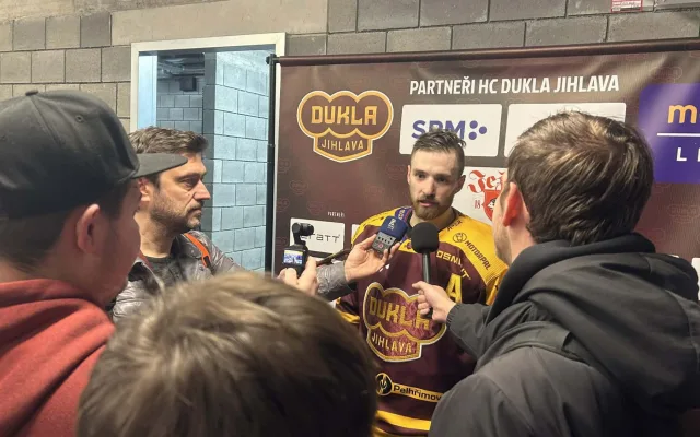 Dukla vyhrála dnešní play-off 4:2. Něco jsme si nechali na zítra, říká Jan Strejček