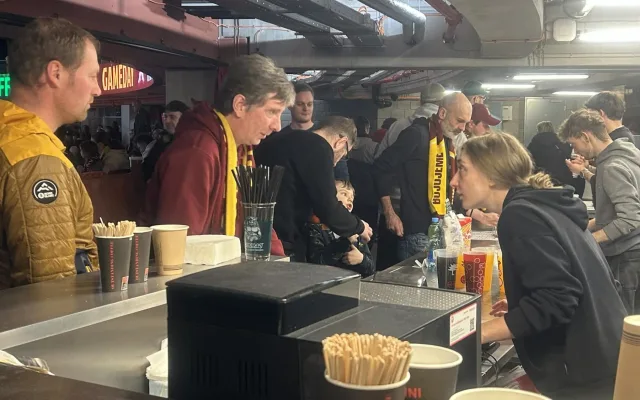 FOTO: Ceny v Horácké aréně jsou při play-off lidové. Pivo stojí stejně jako chipsy