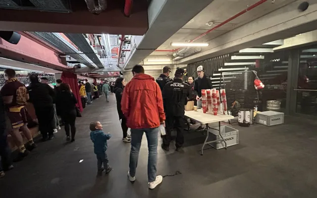 FOTO: Ceny v Horácké aréně jsou při play-off lidové. Pivo stojí stejně jako chipsy