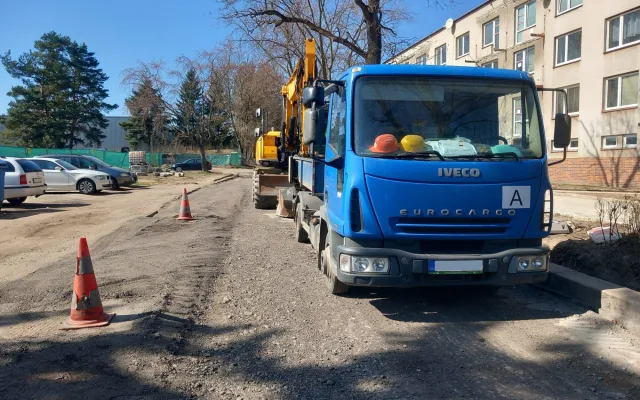 FOTO: Rantířovská ulice je opět rozkopaná. Velký problém to je i pro jihlavskou prádelnu