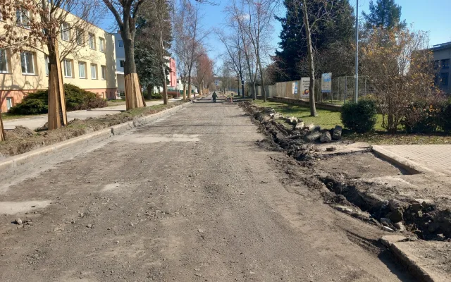FOTO: Rantířovská ulice je opět rozkopaná. Velký problém to je i pro jihlavskou prádelnu
