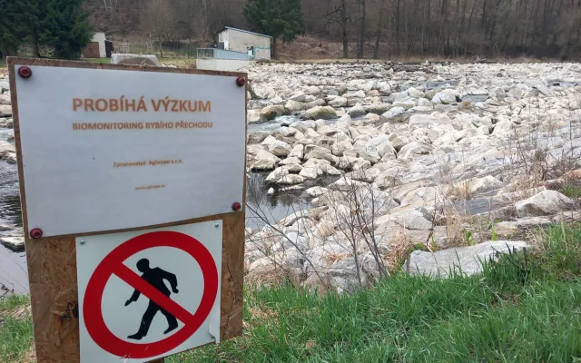 VIDEO, FOTO: Unikátní skluz pro ryby zabodoval: jez u Luk nad Jihlavou je stavbou roku