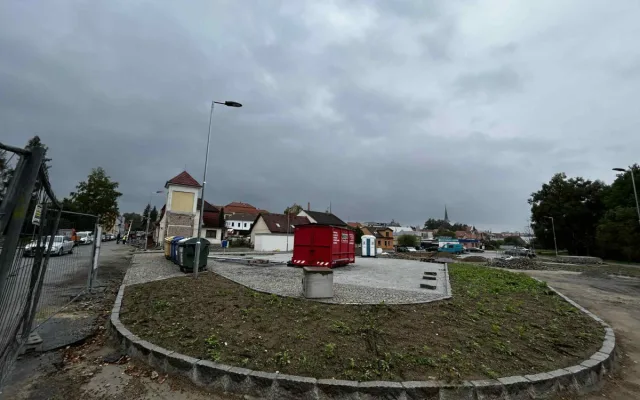 Nové parkoviště v Třešti, foto z výstavby v roce 2025