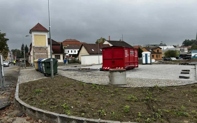 Nové parkoviště v Třešti, foto z výstavby v roce 2025