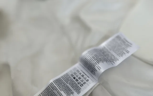 FOTO: Tady se pere pro nejlepší hotely v zemi. Jihlavská prádelna jede naplno
