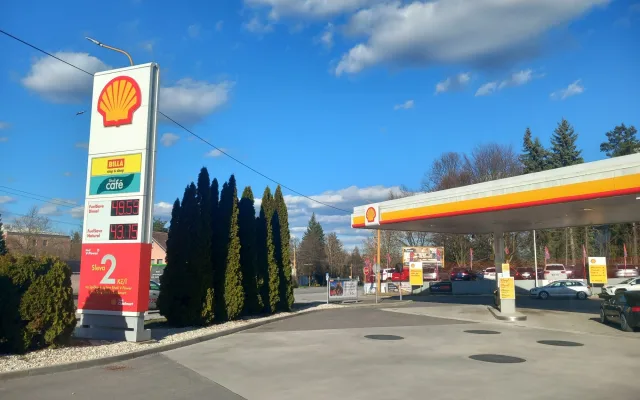 FOTO: Zastropováno, ale ne levněji: Ceny paliv v Jihlavě dnes neklesly