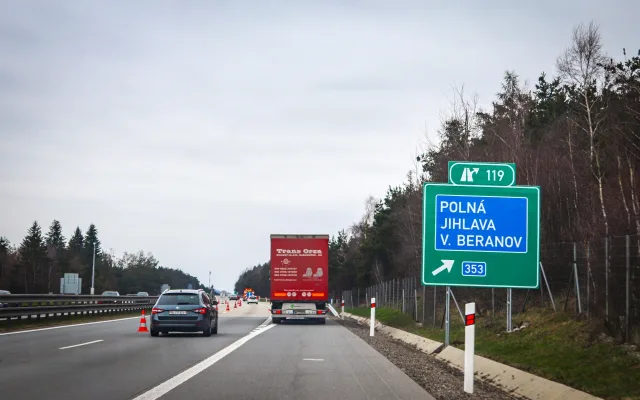 D1 na Vysočině slaví 50 let. Půlstoletí připomínají úseky u Měřína a Meziříčí