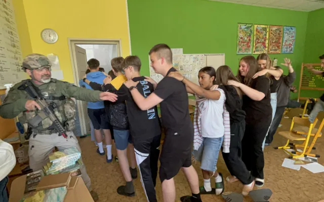 Dým, výstřely, zranění. Škola v Dolní Cerekvi dnes zažila krizové cvičení