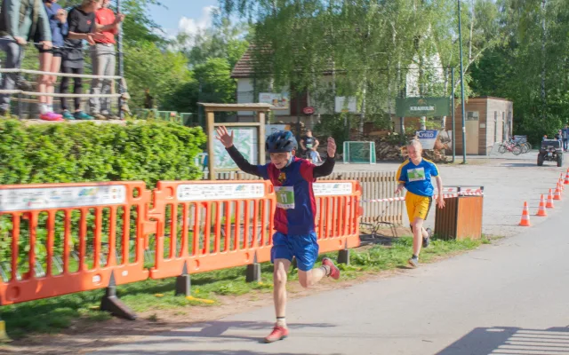 Slavata Triatlon Tour přilákala do Telče sto šedesát mladých sportovců