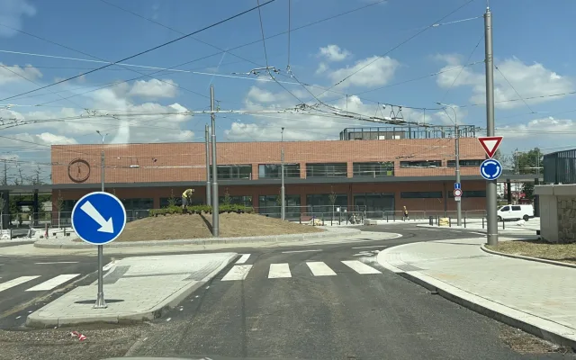 FOTO, VIDEO: Po Evropské ulici v Jihlavě už jezdí auta, má jich být šestnáct tisíc denně