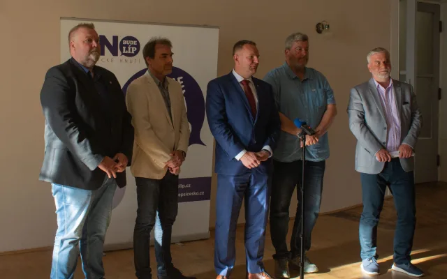 Kdo je paní Koubová, zeptal se v reakci na kritiku hnutí ANO jeho náměstek Popelka