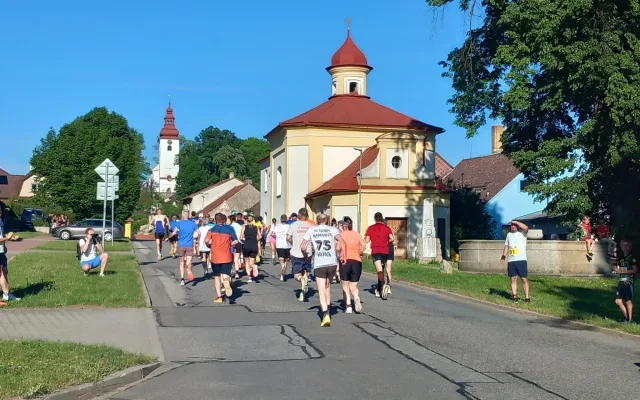 VIDEO, FOTO: Kamenická 15 se běžela poprvé s čipy, letošní ročník byl rekordní