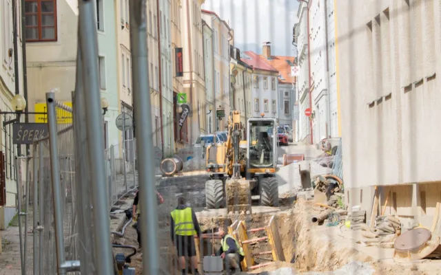 Další objev z Jihlavy: Pod zemí v Kosmákově ulici našli dělníci botu ze 13. století