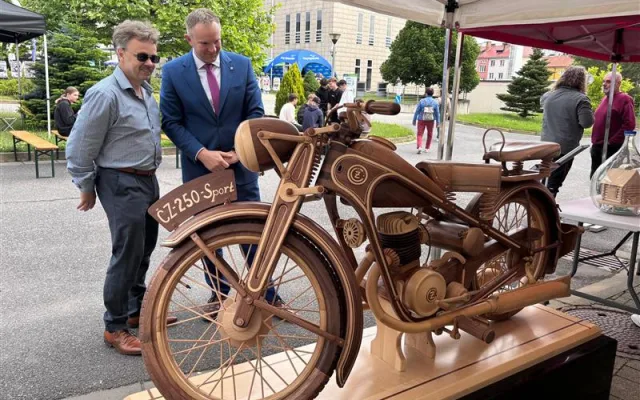FOTO: Sídlo Kraje Vysočina otevřelo své dveře. Přišly tisíce návštěvníků a padl i rekord
