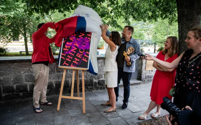 FOTO: Dokumentární Ji.hlava má vizuál 30. ročníku. Ukáže filmy, které změnily svět