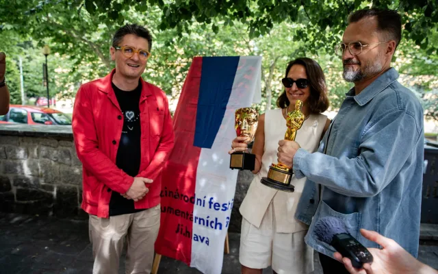 FOTO: Dokumentární Ji.hlava má vizuál 30. ročníku. Ukáže filmy, které změnily svět
