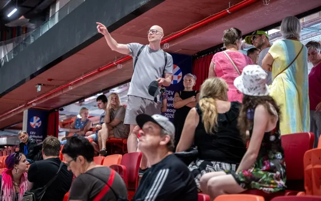 Lidé s handicapem přišli na prohlídku Horácké arény. Řešila se i její bezbariérovost