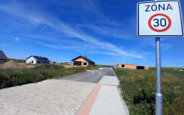 Velký Beranov bude mít o dvě stě obyvatel více. V Nových Domcích se staví nové domky