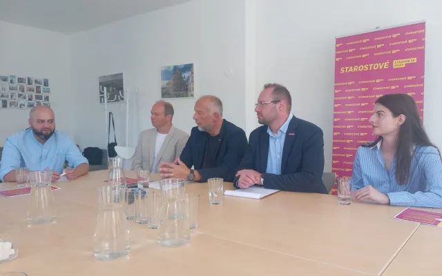FOTO: Starostové chtějí koupit Silo i zjednodušit parkování. Pivo v kampani nebude