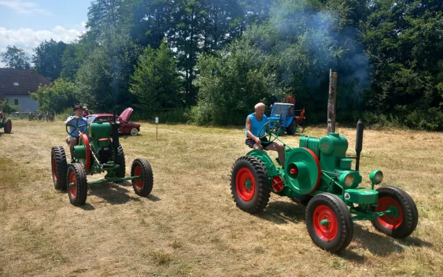 Na vlastní kůži: Řízení traktoru z roku 1939 není složité, je to čirá radost