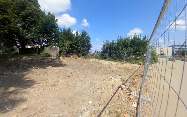FOTO, VIDEO: Parkovací dům u jihlavské nemocnice může patřit mezi největší v Česku