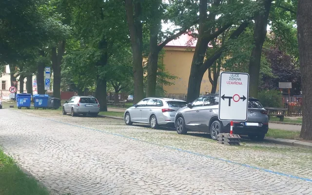 FOTO, VIDEO: Frekventovaná Žižkova ulice v Jihlavě ztichla, chystá se její oprava