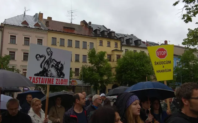 Protest na podporu nezávislosti justice 28.5.2019
